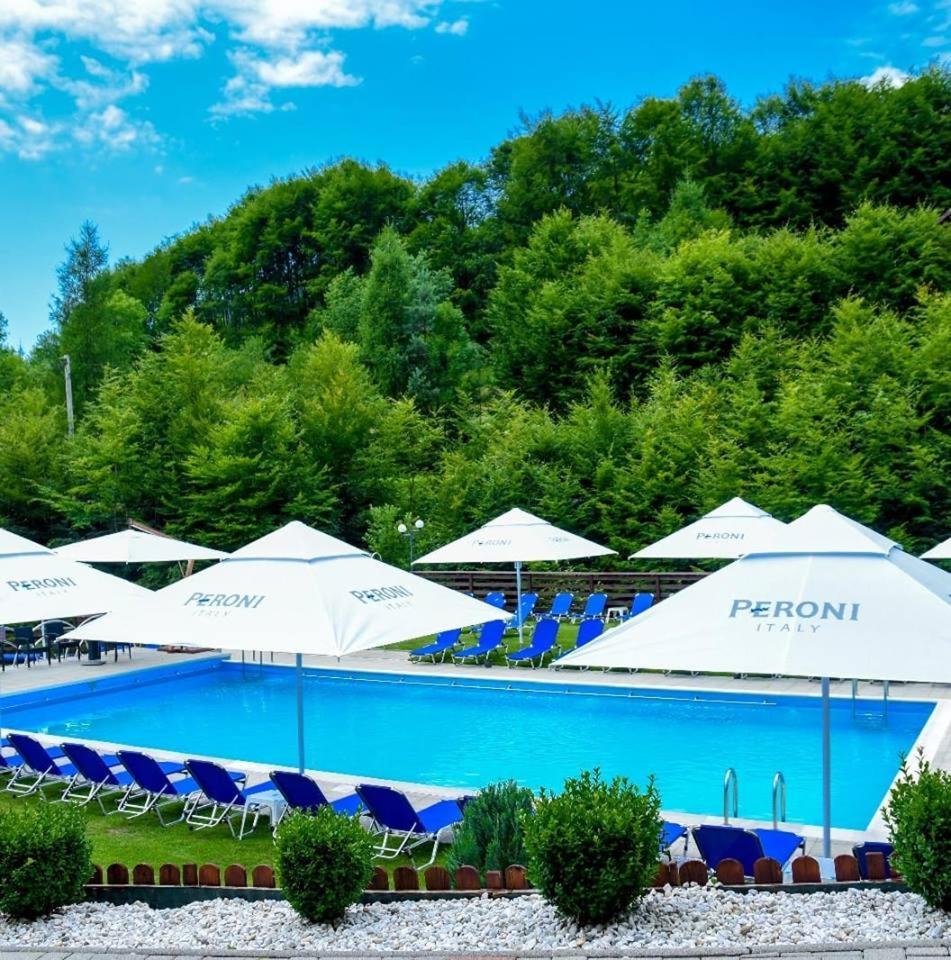 Complex Summertime Hotel Cavnic Exterior foto